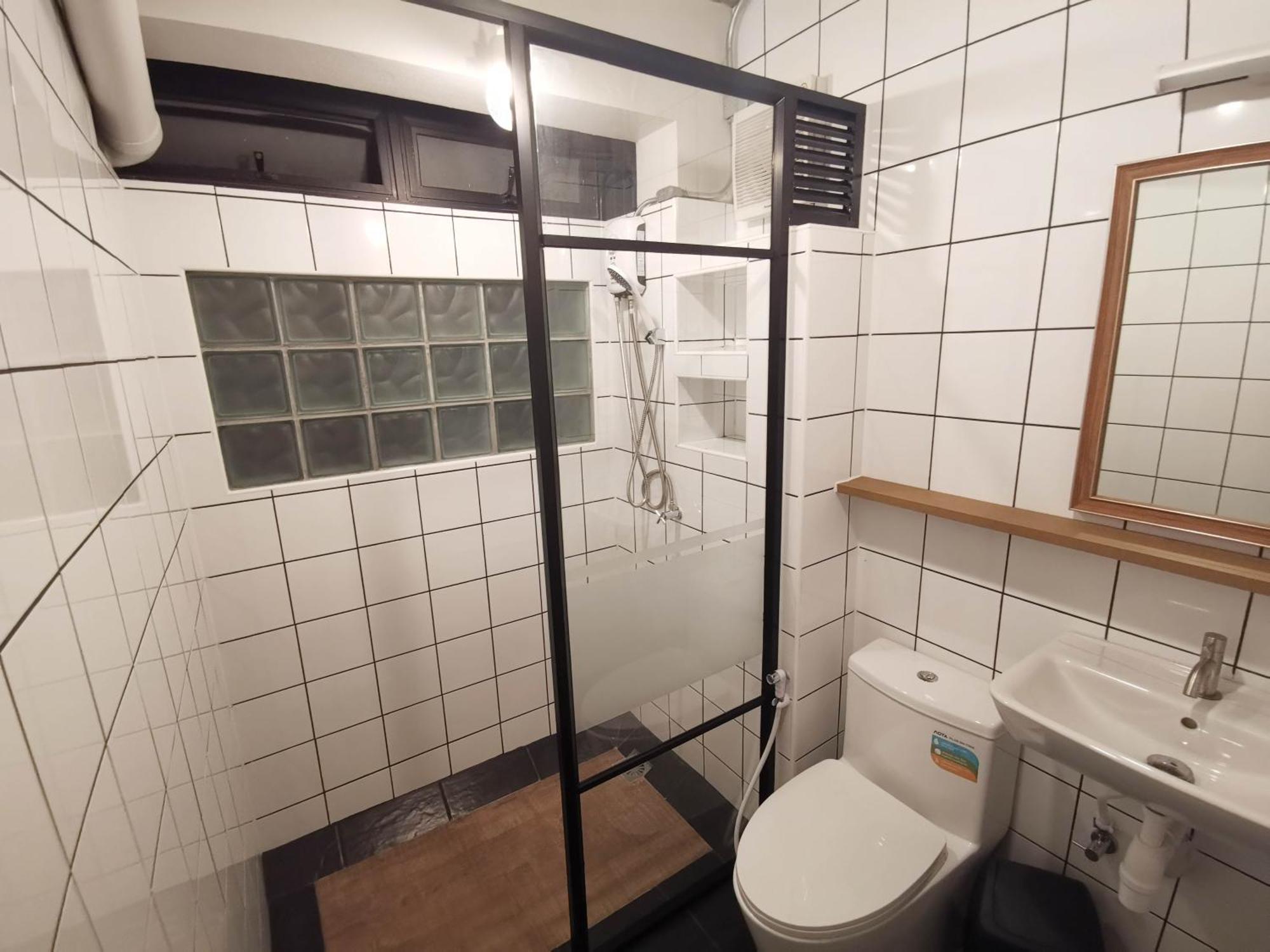Хостел Liaw Base House Бангкок Экстерьер фото